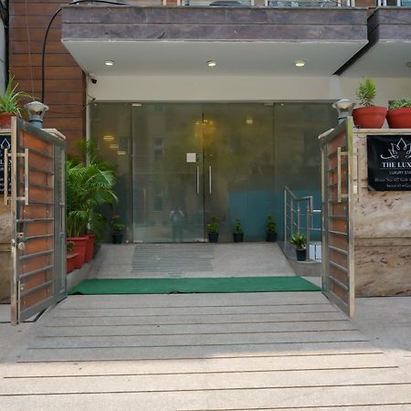 Hotel The Luxe 18 - Golf Course Road Gurgaon Bagian luar foto